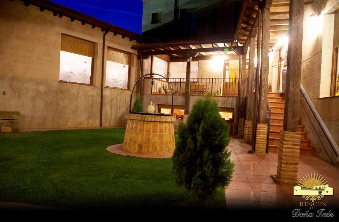 Hotel Rincón de Doña Inés à Villanueva de la Condesa Extérieur photo