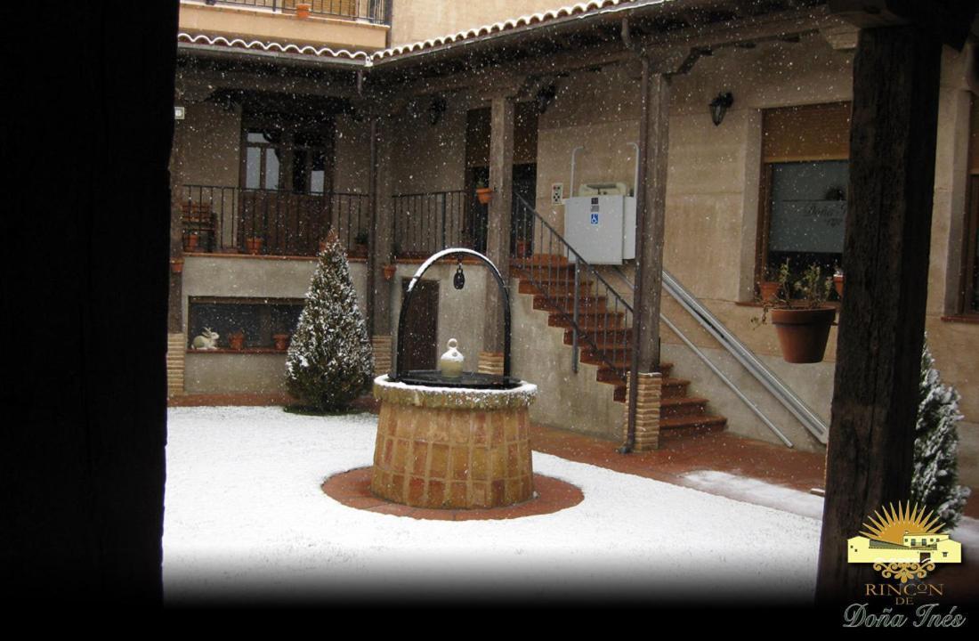 Hotel Rincón de Doña Inés à Villanueva de la Condesa Extérieur photo