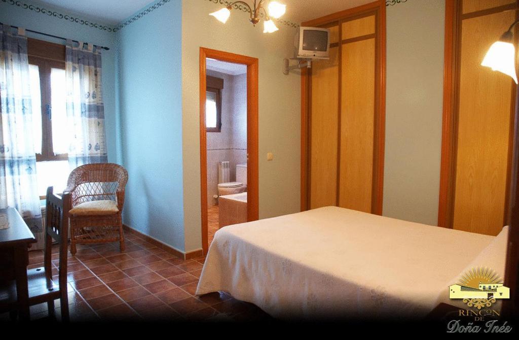 Hotel Rincón de Doña Inés à Villanueva de la Condesa Extérieur photo